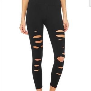 Alo Yoga 7/8 ripped warrior leggings